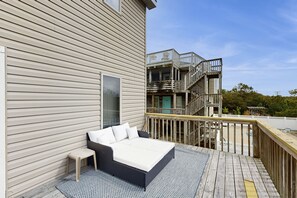 Terrace/patio - Modern 4BR home with Private Pool and Hot Tub (Corolla)