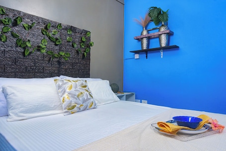 Basic Apartment. Tropic Nook Too