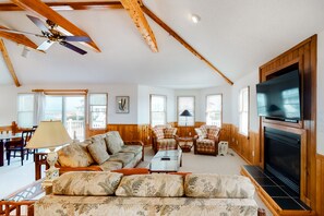 TV, fireplace, DVD player