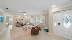 Smart TV, fireplace, stereo, computer monitors