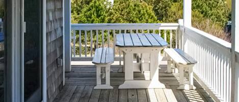 تناول الطعام بالخارج