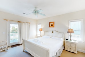 9 bedrooms, iron/ironing board, WiFi, bed sheets
