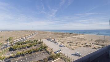 Una spiaggia nelle vicinanze