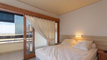 1 camera, ferro/asse da stiro, Wi-Fi