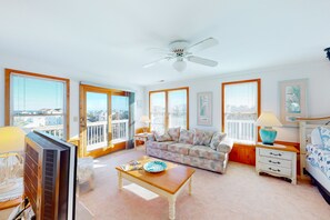 TV, fireplace, DVD player