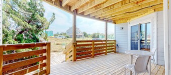 2BR condo w/resort-style amenities, jetted tub