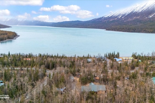 Enjoy your Cooper Landing getaway. Located less than a mile from Kenai Lake.