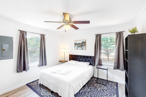 2 Schlafzimmer, Bügeleisen/Bügelbrett, WLAN, Bettwäsche