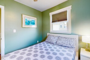 3 Schlafzimmer, Schreibtisch, Bügeleisen/Bügelbrett, WLAN