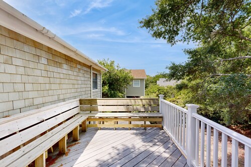 Dog-Friendly, Relaxing Amenities, Patio, Balcony