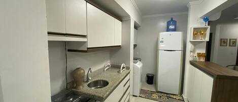 Basic Apartment | Private kitchen