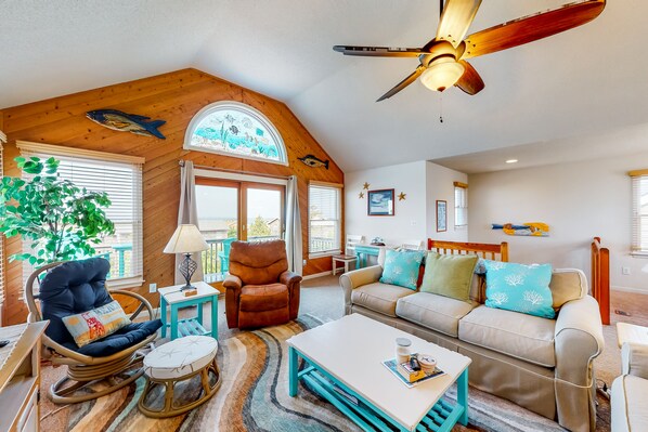 テレビ、DVD プレーヤー