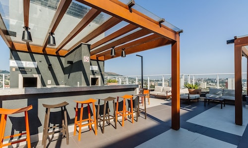 Complete Studio Next to Pucrs Con408