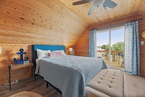 2 bedrooms, iron/ironing board, WiFi, bed sheets - 2BR Soundview | Balcony | W/D (Nags Head)