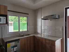 Dobbeltrom – comfort, ikke-røyk, hageutsikt | Eget tekjøkken