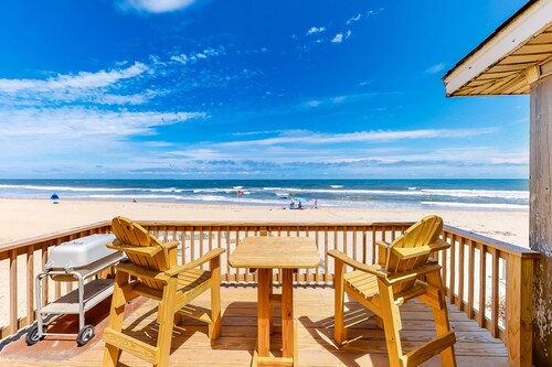 3BR Oceanfront Dog Friendly | Pool | Deck | W/D