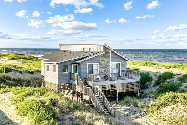 Exterior - 3BR house w/ ocean views, large deck, W/D (Nags Head)