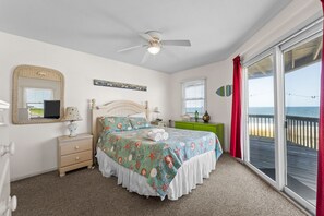 5 bedrooms, iron/ironing board, WiFi, bed sheets