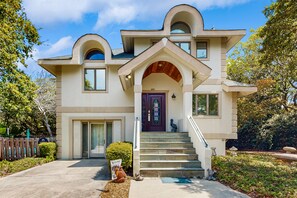 Exterior detail - 4BR Dog Friendly | Private Pool | Hot Tub (Southern Shores)