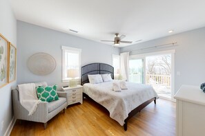 7 bedrooms, iron/ironing board, WiFi, bed sheets