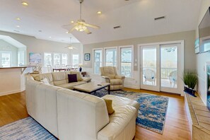 TV, fireplace, DVD player