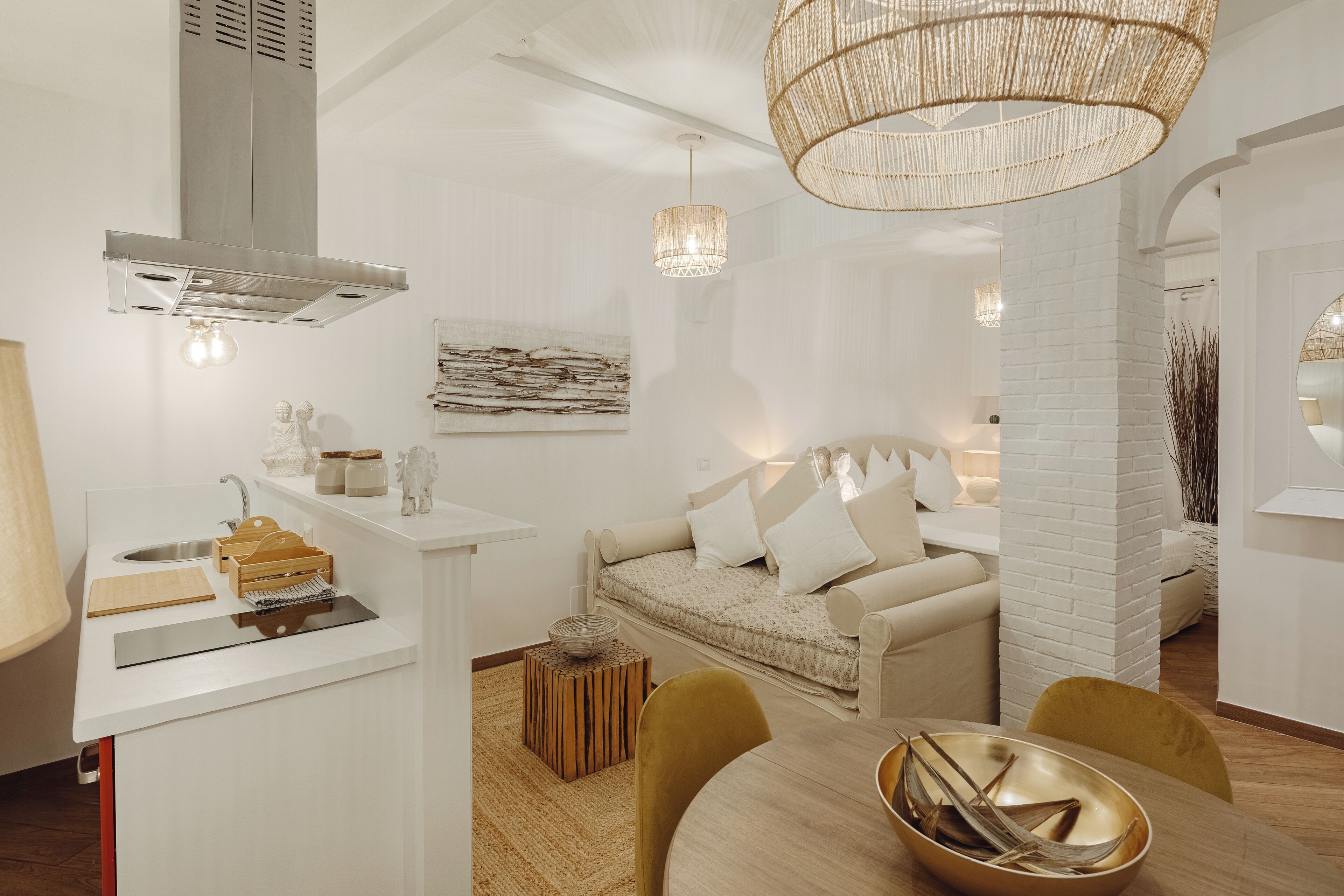 Luxury-Apartment, Stadtblick | Wohnbereich | Flachbildfernseher