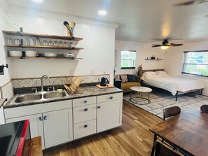 1 bedroom, Internet, bed sheets