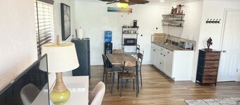 Peaceful Waterfront Efficiency~Dolphins, Manatees and Island Vibes