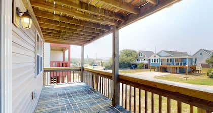 3BR with balcony, beach nearby, central AC, & W/D