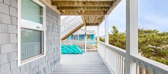 NHCB09: Just Beachy | Near Beach with Community Pool