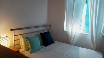 House, 3 Bedrooms, Balcony | Free WiFi, bed sheets