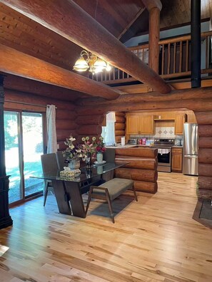 Micro-ondes, four, plaque de cuisson, lave-vaisselle