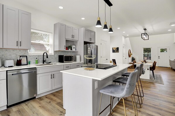 Microwave, oven, stovetop, dishwasher