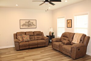 Una Smart TV, libros