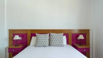 3 bedrooms, cots/infant beds, bed sheets