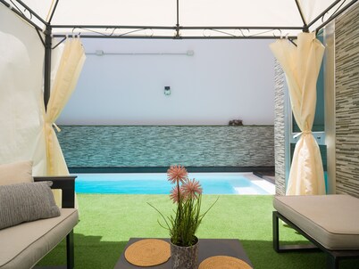 Adosado en Telde Piscina y Vistas al mar