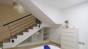 3 bedrooms, cots/infant beds, bed sheets