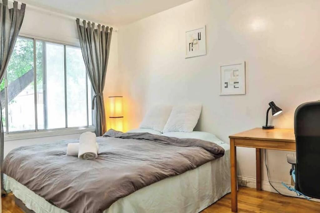 3 عدّة غرف نوم وواي فاي مجانًا وملاءات أسرّة