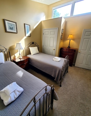 Family Chalet, 3 Bedrooms, Patio, Mountainside