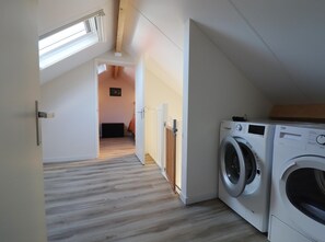 House | Interior - Chalet in Friesland With Terrace (Sint Nicolaasga)