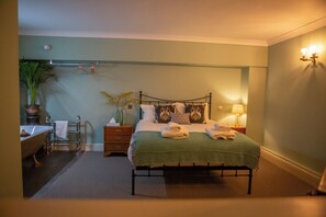 Phòng Suite, sân hiên, quang cảnh vườn