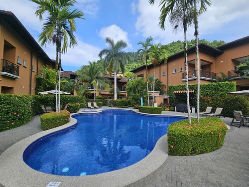 Luxurious Condo in the Heart of Los Sueños Resort