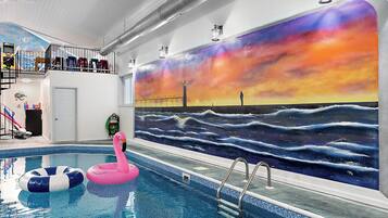 Innenpool, beheizter Pool