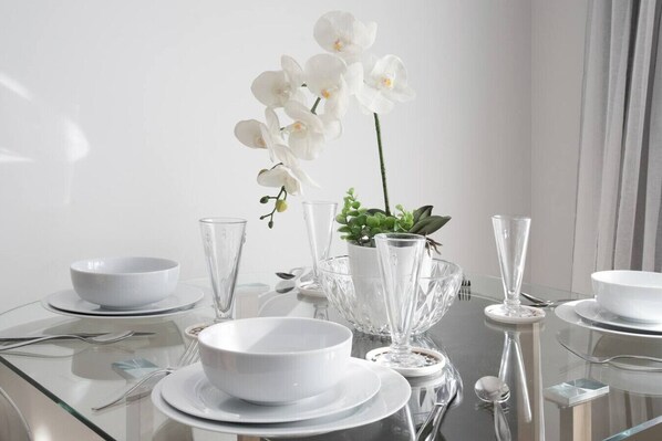 Dining - Stylish City Apartment with Balcony and Parking (Christchurch)