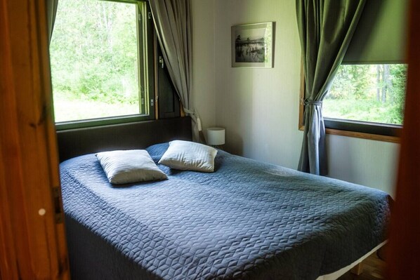 Fer et planche à repasser, accès au Wi-Fi (inclus), literie fournie