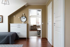 Desk, iron/ironing board, free WiFi, bed sheets