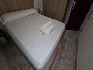 Apartment | 1 bedroom, iron/ironing board