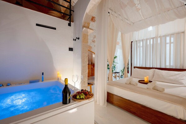 1 bedroom, WiFi, bed sheets - Archè Luxury Private Spa Suite in Polignano a Mare (Polignano a Mare)