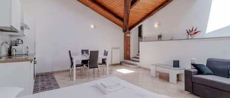 1 soveværelse, strygejern/strygebræt, weekendseng