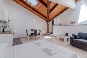 1 Schlafzimmer, Bügeleisen/Bügelbrett, Reisekinderbett